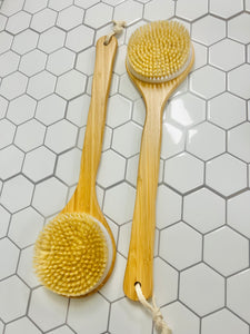 Long handle back scrubbing brush